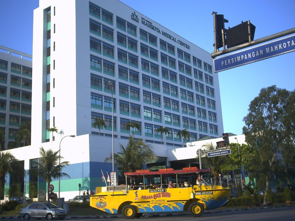 Costa Mahkota Aparthotel Malacca Exteriör bild