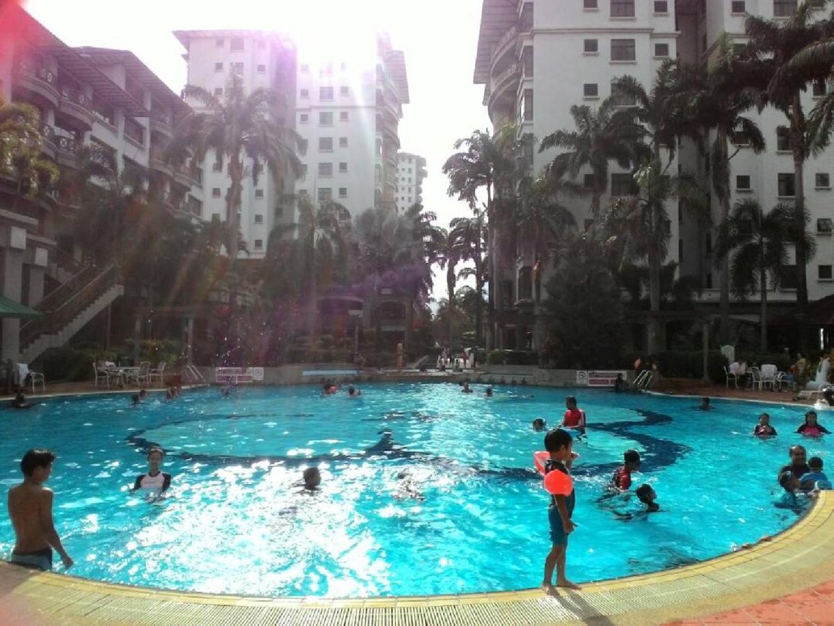 Costa Mahkota Aparthotel Malacca Exteriör bild