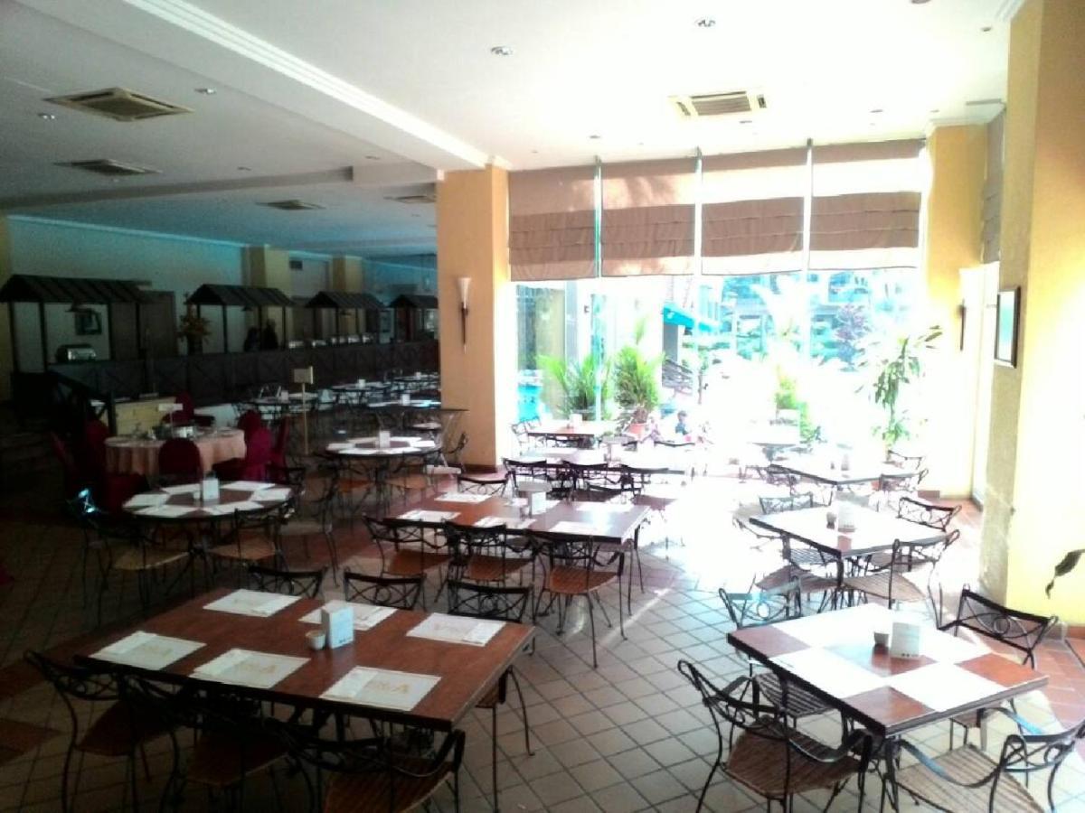 Costa Mahkota Aparthotel Malacca Exteriör bild
